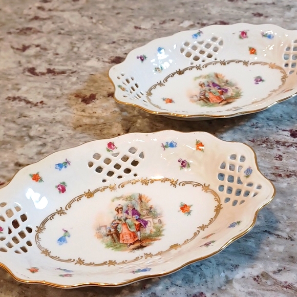 Set of 2 Schumann Bavaria 7" small Plates, Fine Porcelain Made in Germany - Picture 1 of 16